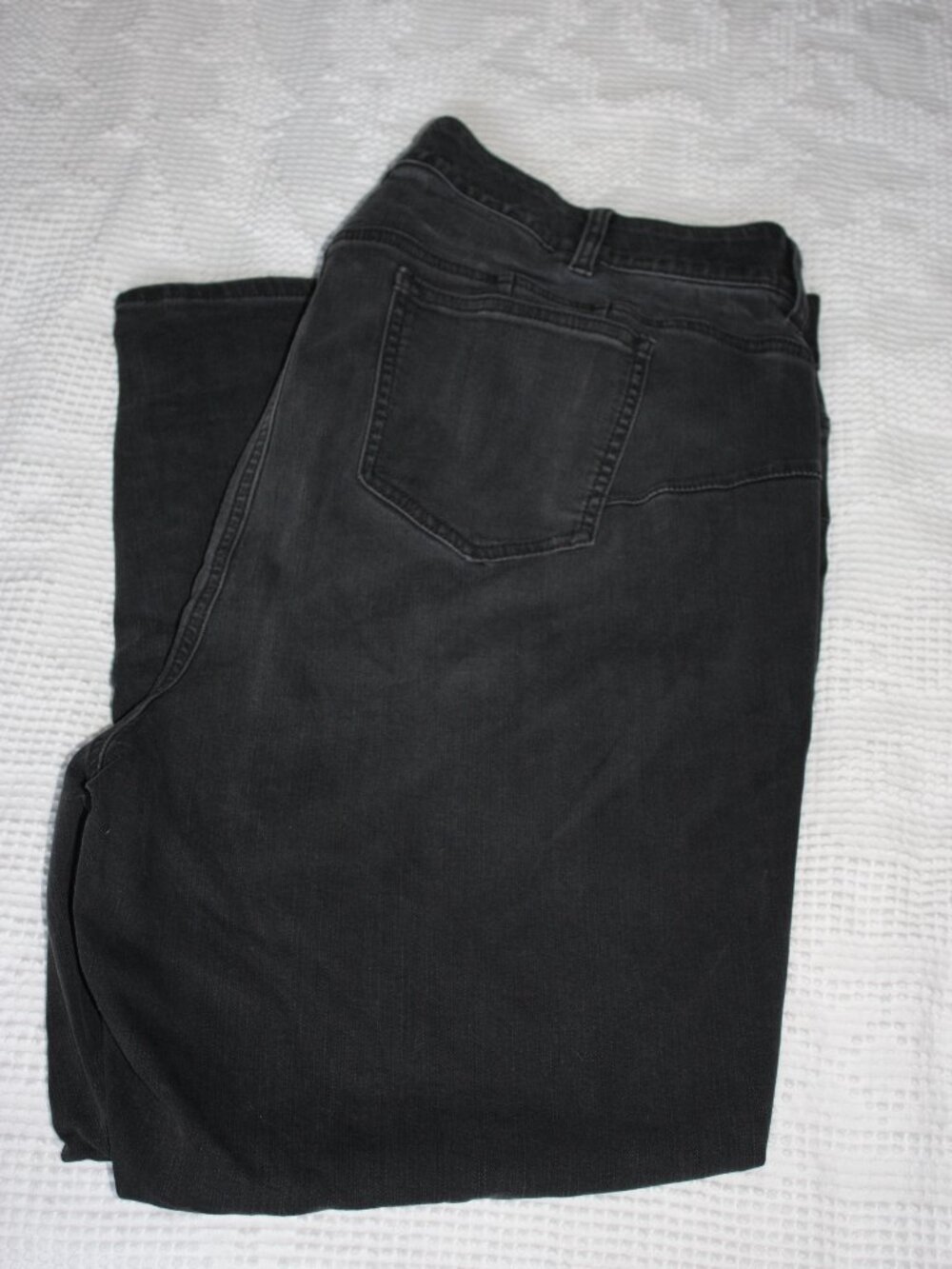 Torrid Bombshell Skinny Jeans Black Wash Premium Stretch Size 24 Regular 24R
